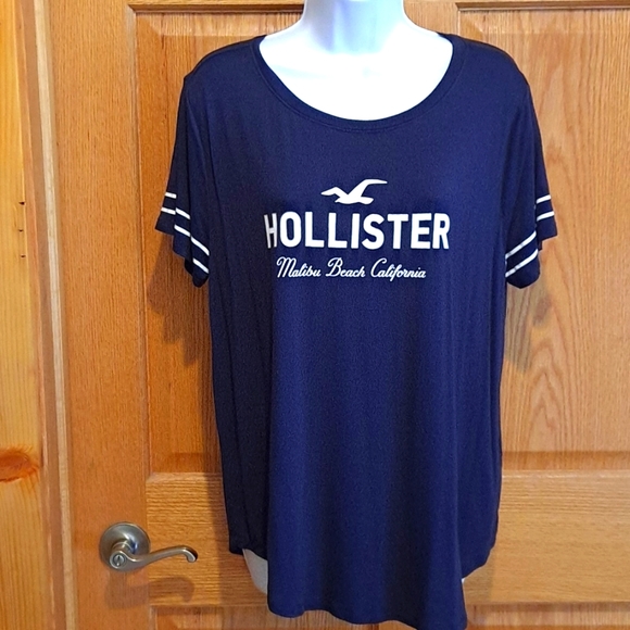 Hollister Tee Shirt - Picture 2 of 4